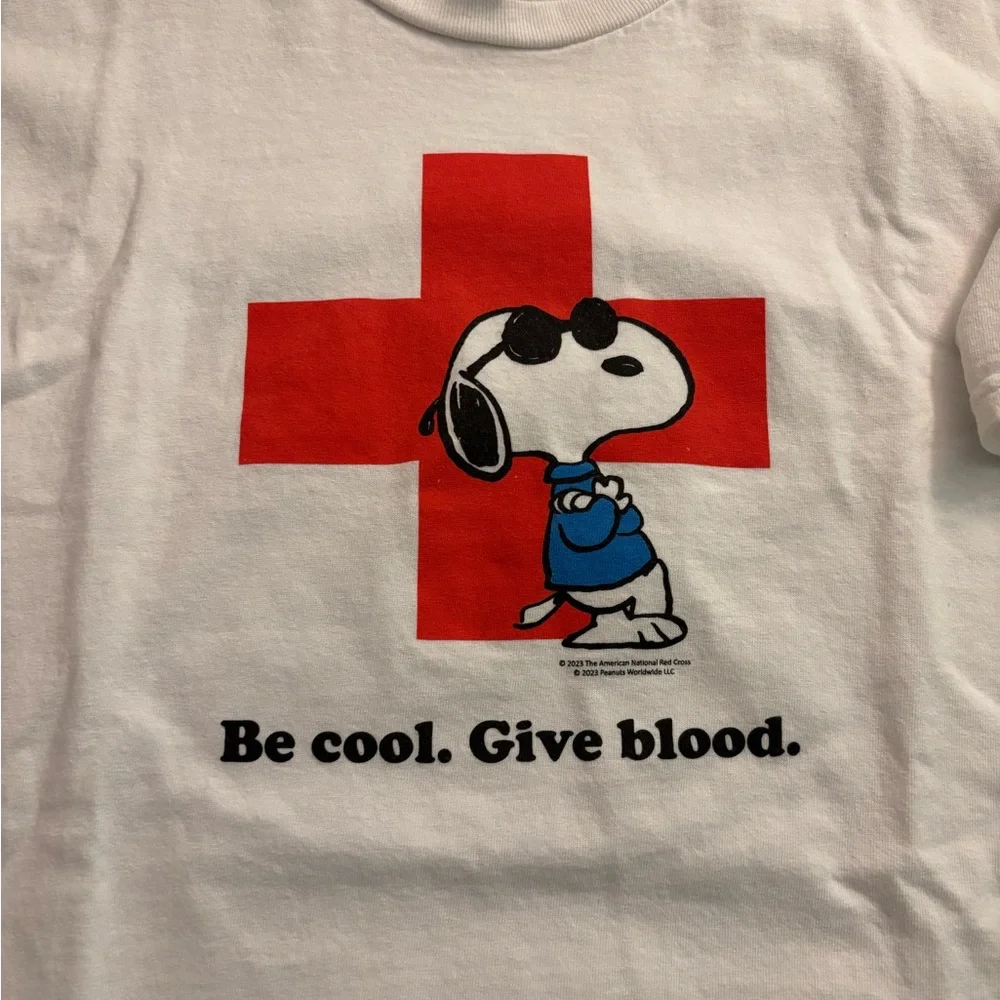 Snoopy Joe Cool - American Red Cross T-Shirt - Picture 5 of 10